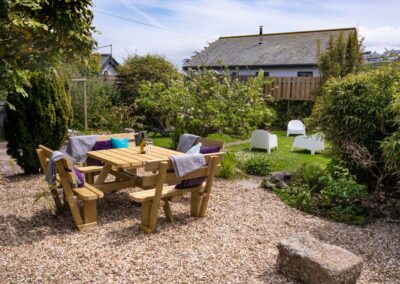 Ayr Farmhouse, spacious dog-friendly holiday cottage close to the beach in north Cornwall | St Ives Coastal Holidays